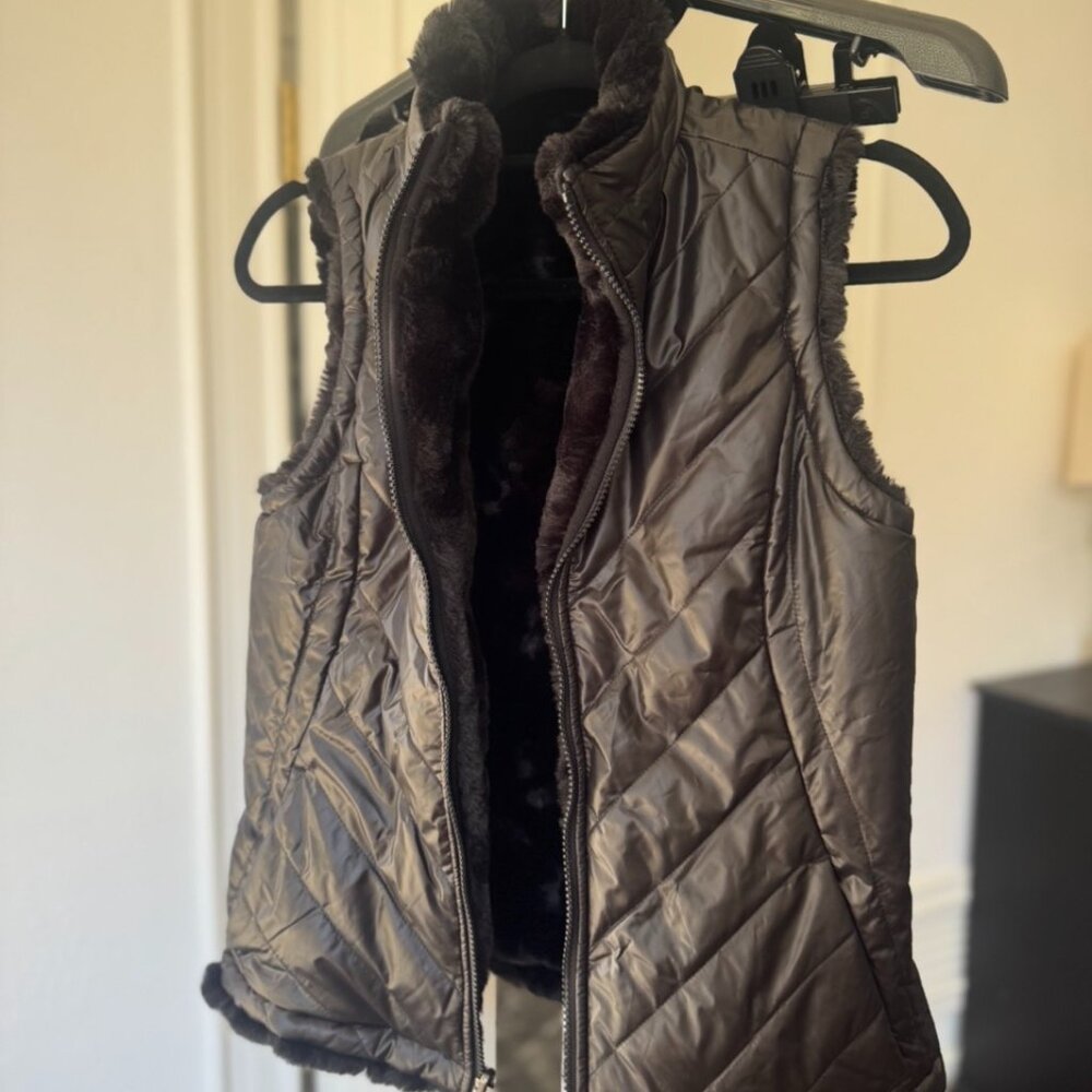 Nicole Miller Reversible Ski/Winter Quilted Vest in Small
